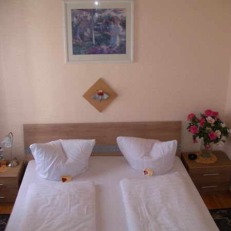 Hotel Garni Djaran Όφενμπαχ Εξωτερικό φωτογραφία