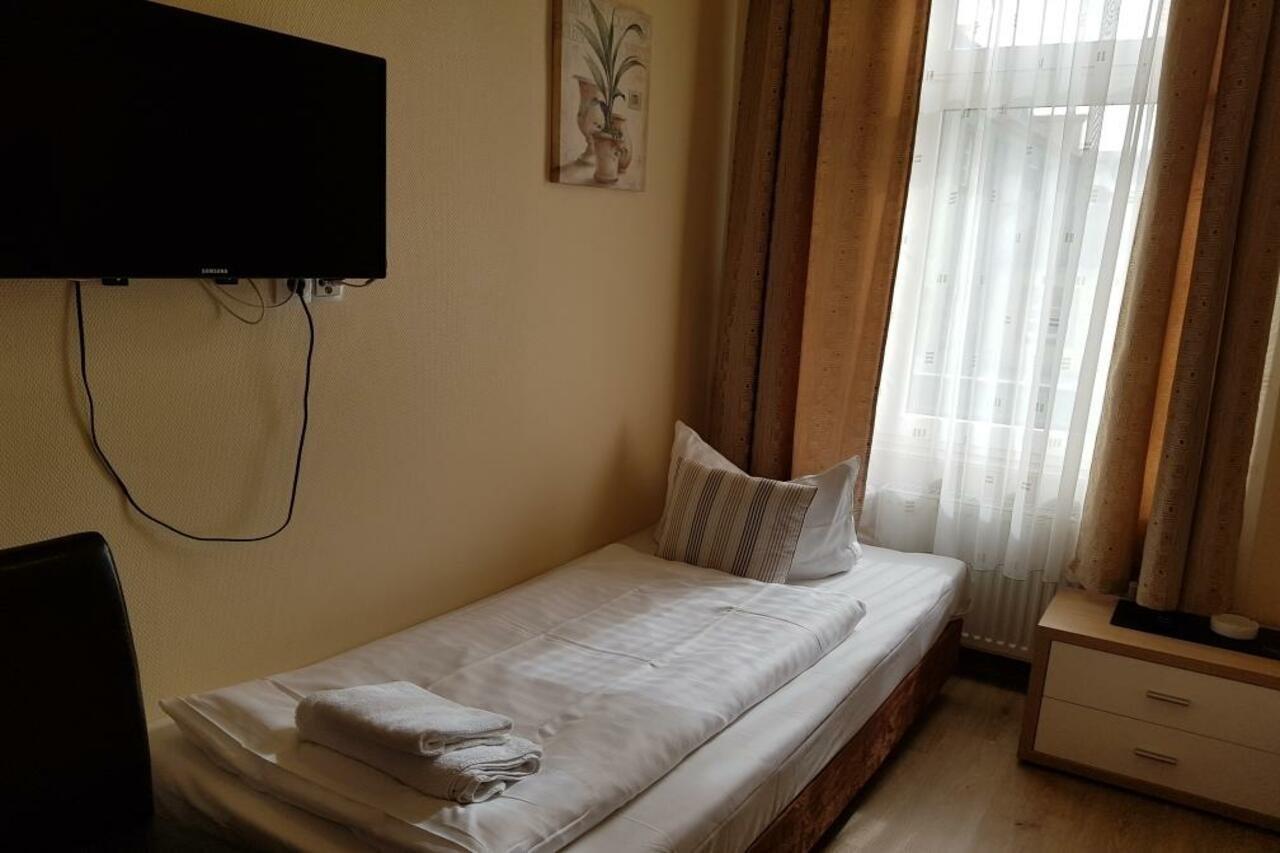 Hotel Garni Djaran Όφενμπαχ Εξωτερικό φωτογραφία