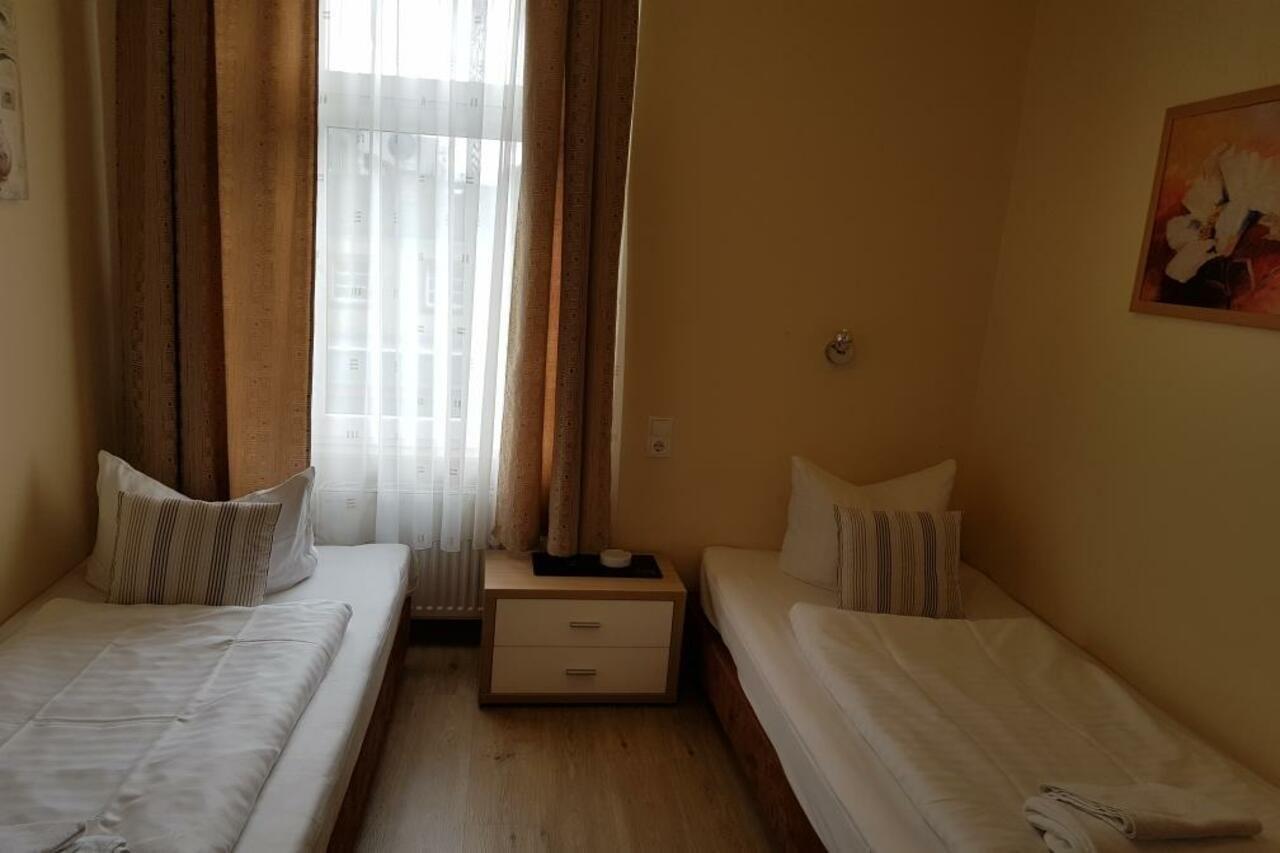 Hotel Garni Djaran Όφενμπαχ Εξωτερικό φωτογραφία